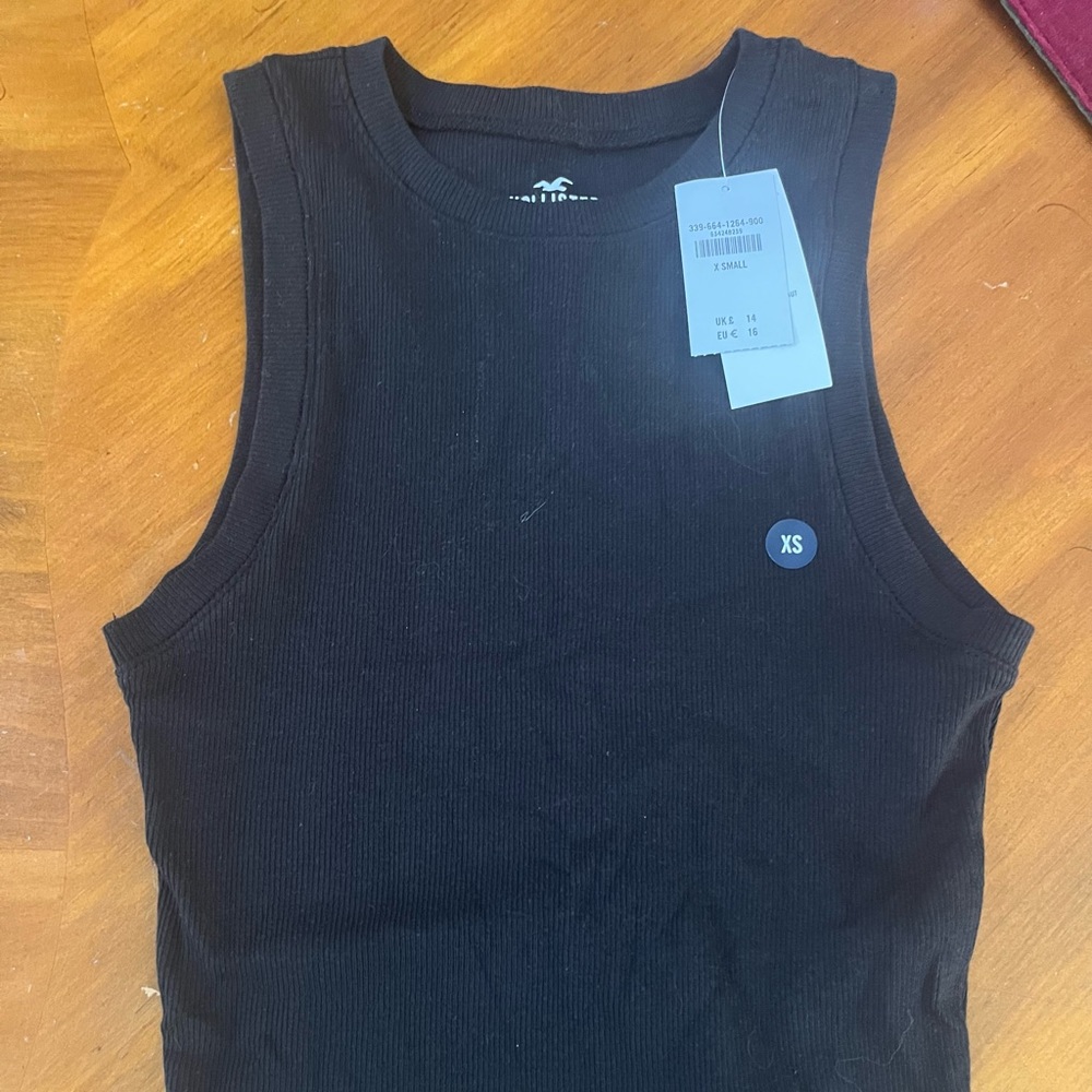Hollister womens high neck black tank top size XS